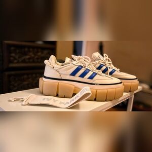 Size 8.5 Adidas Ivy Park Beyonce Shoes